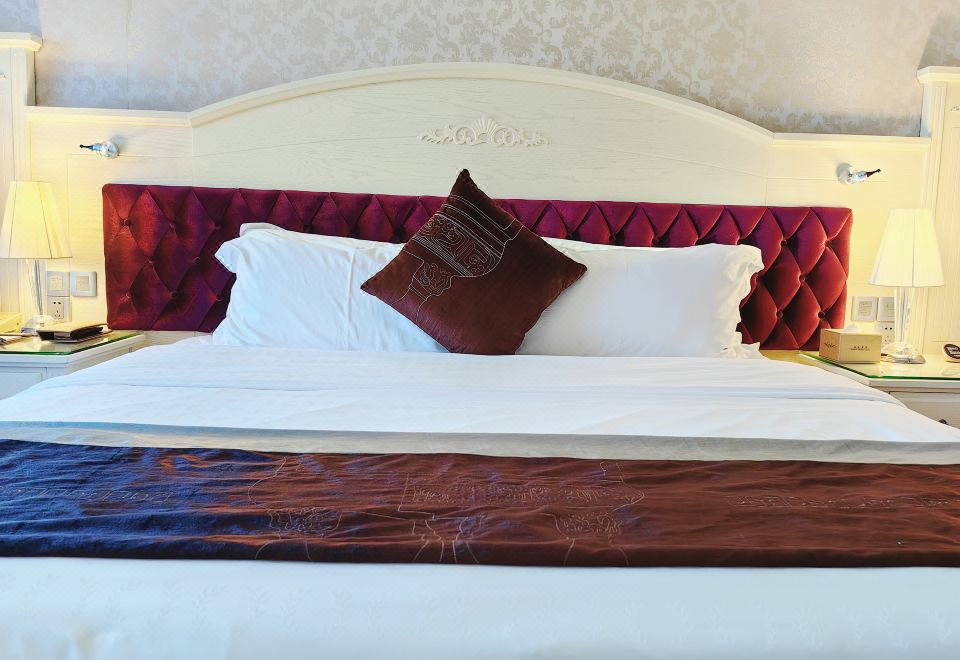 豪华大床房（贵宾楼+浴缸）