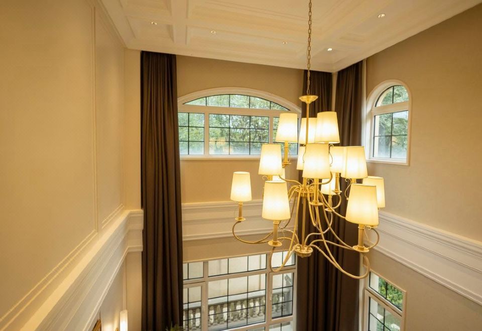 賢·美式田園山景墅居