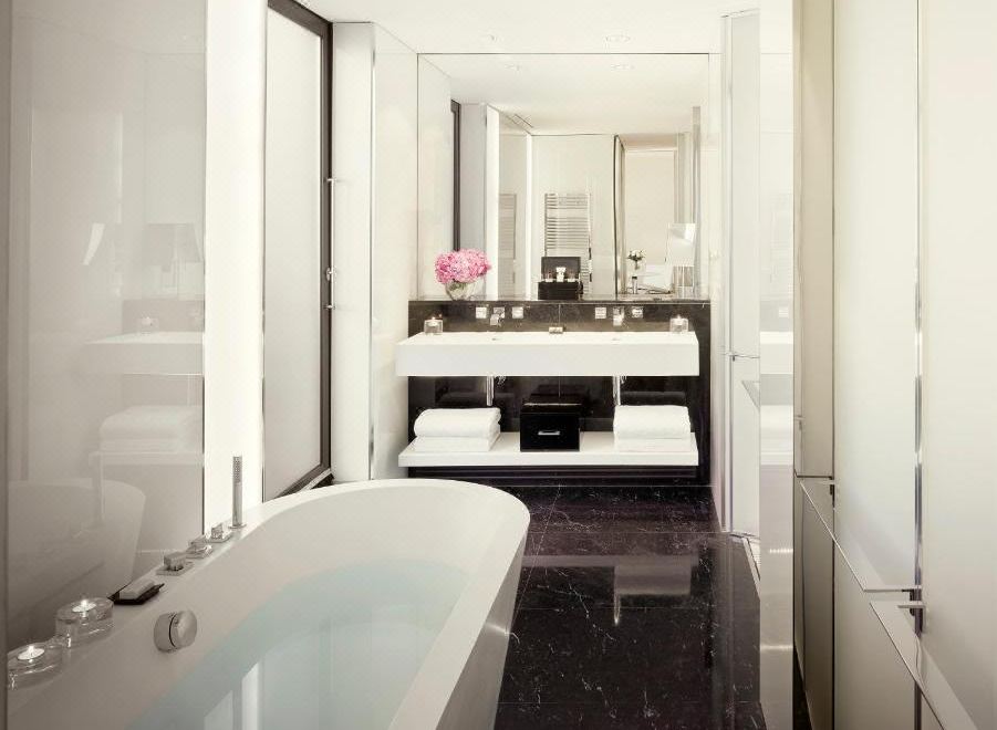 2 卧室卓越ME+ 露台可欣赏伦敦天际线