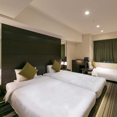 行政豪華轉角三人房 禁菸 大阪北濱布萊頓飯店優惠