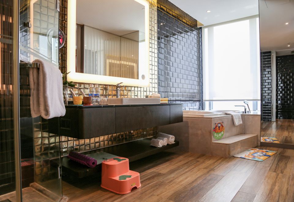 超級飛俠熱帶水果親子雙床房