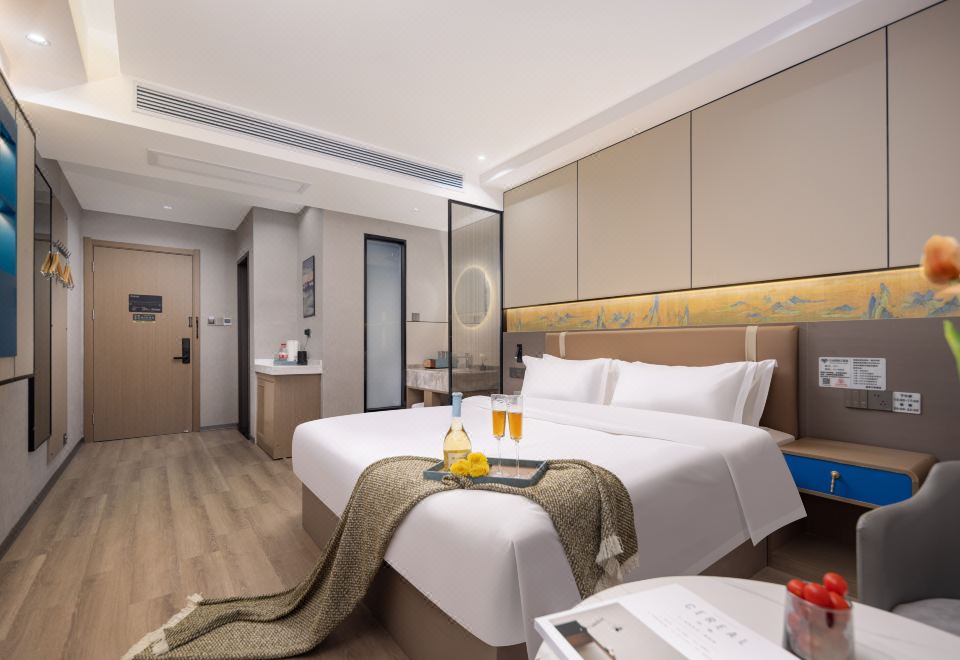 Man-Superior Double Bed Room With Smart Features And Wet-Dry Separation