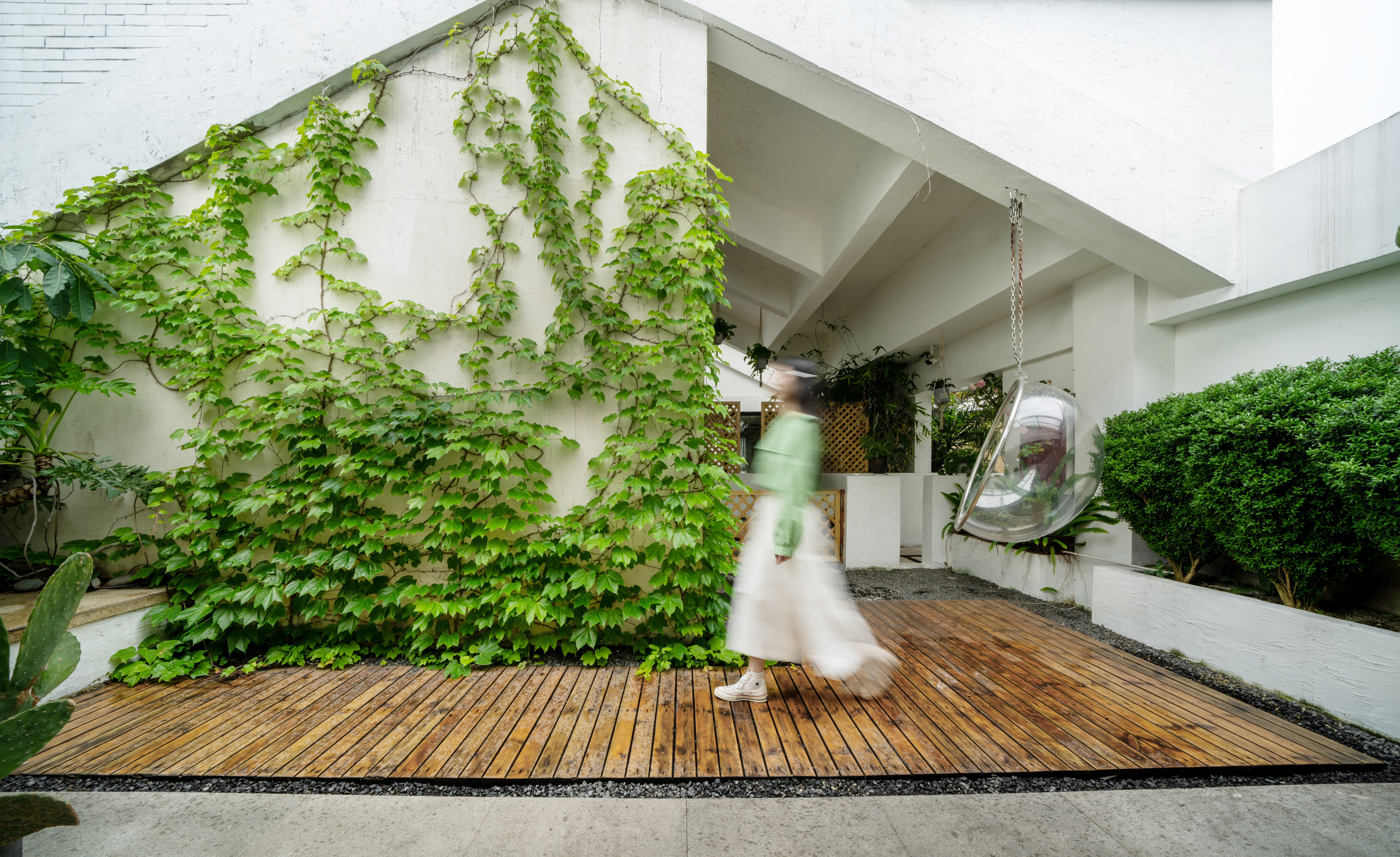 花园泡池大床房