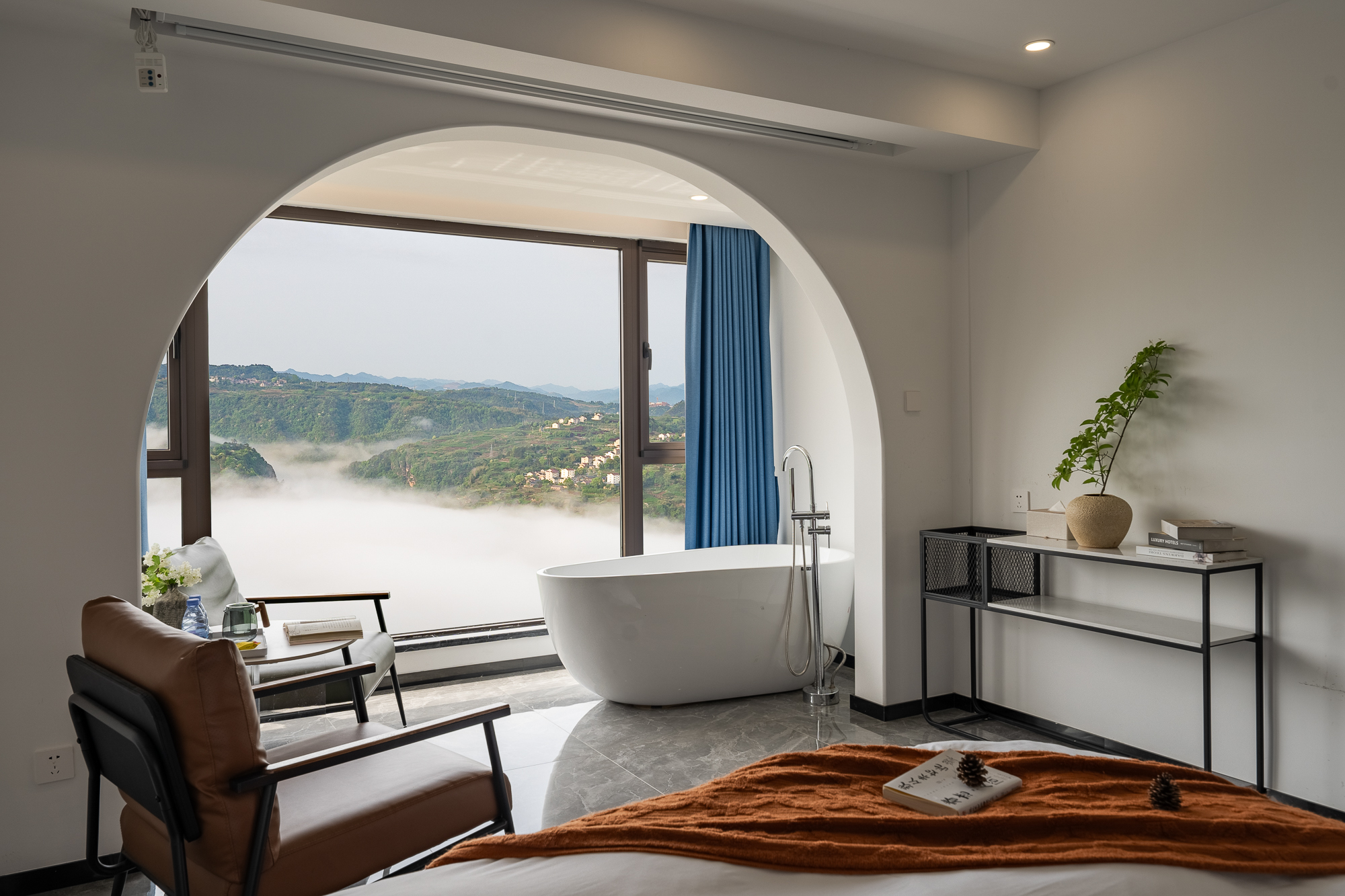 Ins风·云海山景大床房