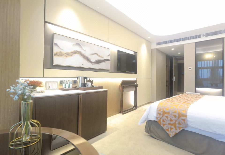 Pine City Hotel ShanghaiExecutive King Room