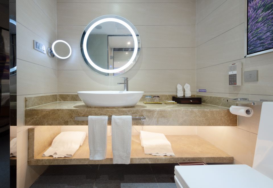 高级精品大床房（无窗）