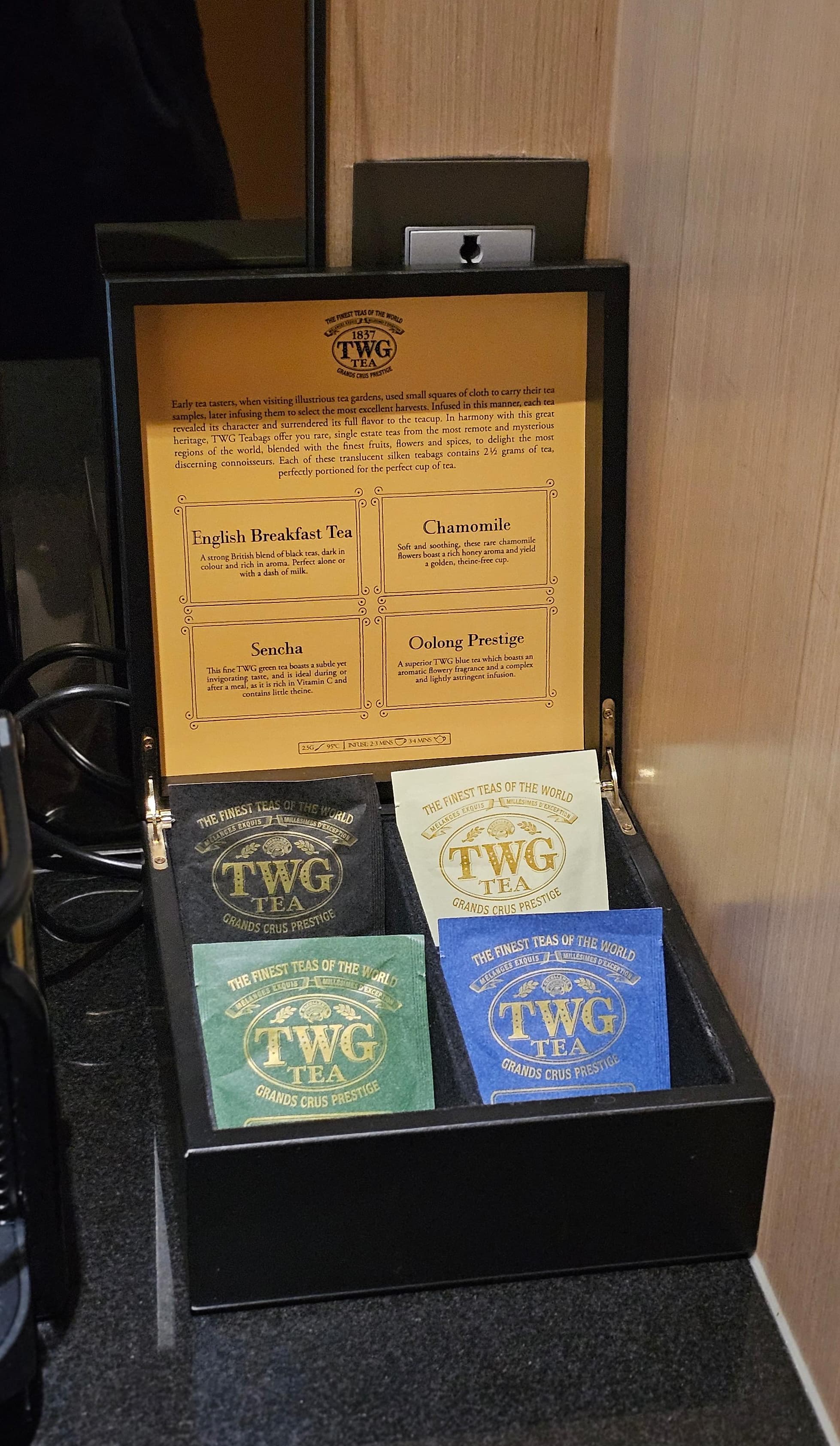 豪华房，配备 1 张特大床