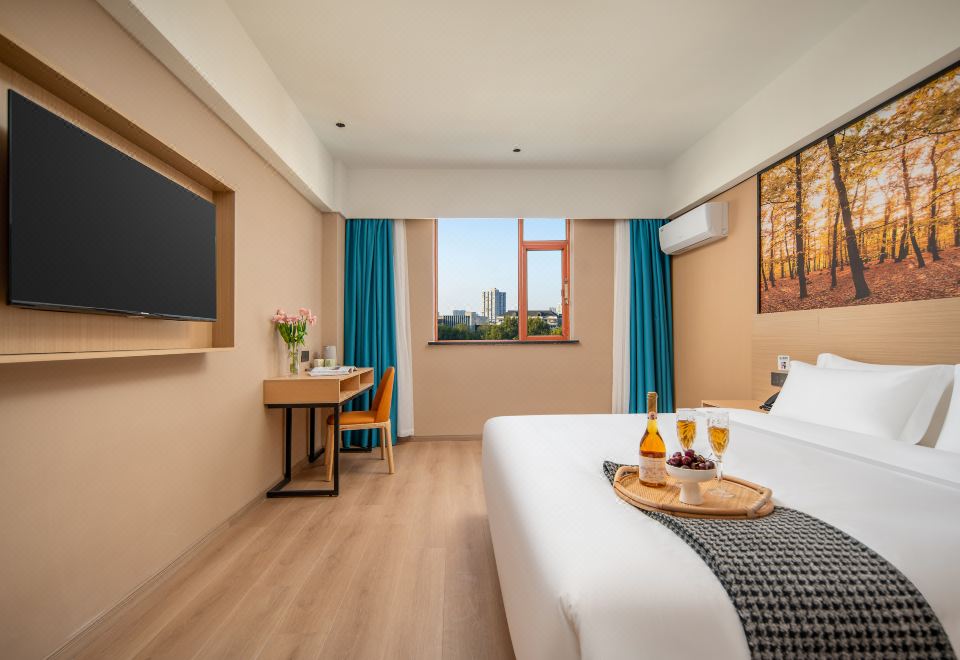 輕享丨高級大床房