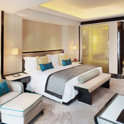 豪華城景大床房 ⌈縱覽繁華都市日夜疊影⌋ 深圳瑞吉酒店優惠