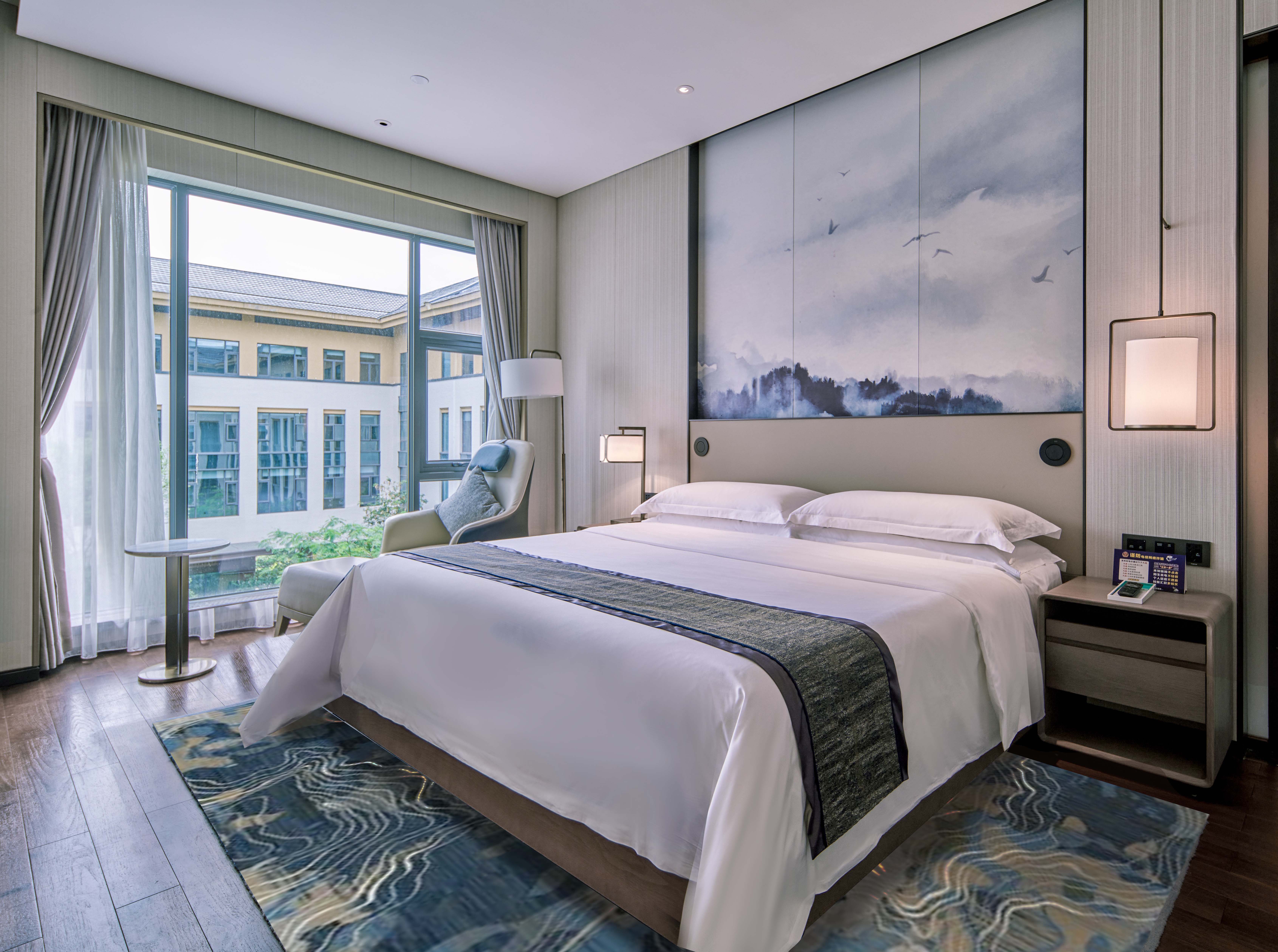 Artel Hotel庭景豪华大床房