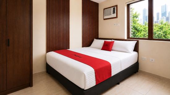 RedDoorz at Mola Suites near Shopwise Makati City