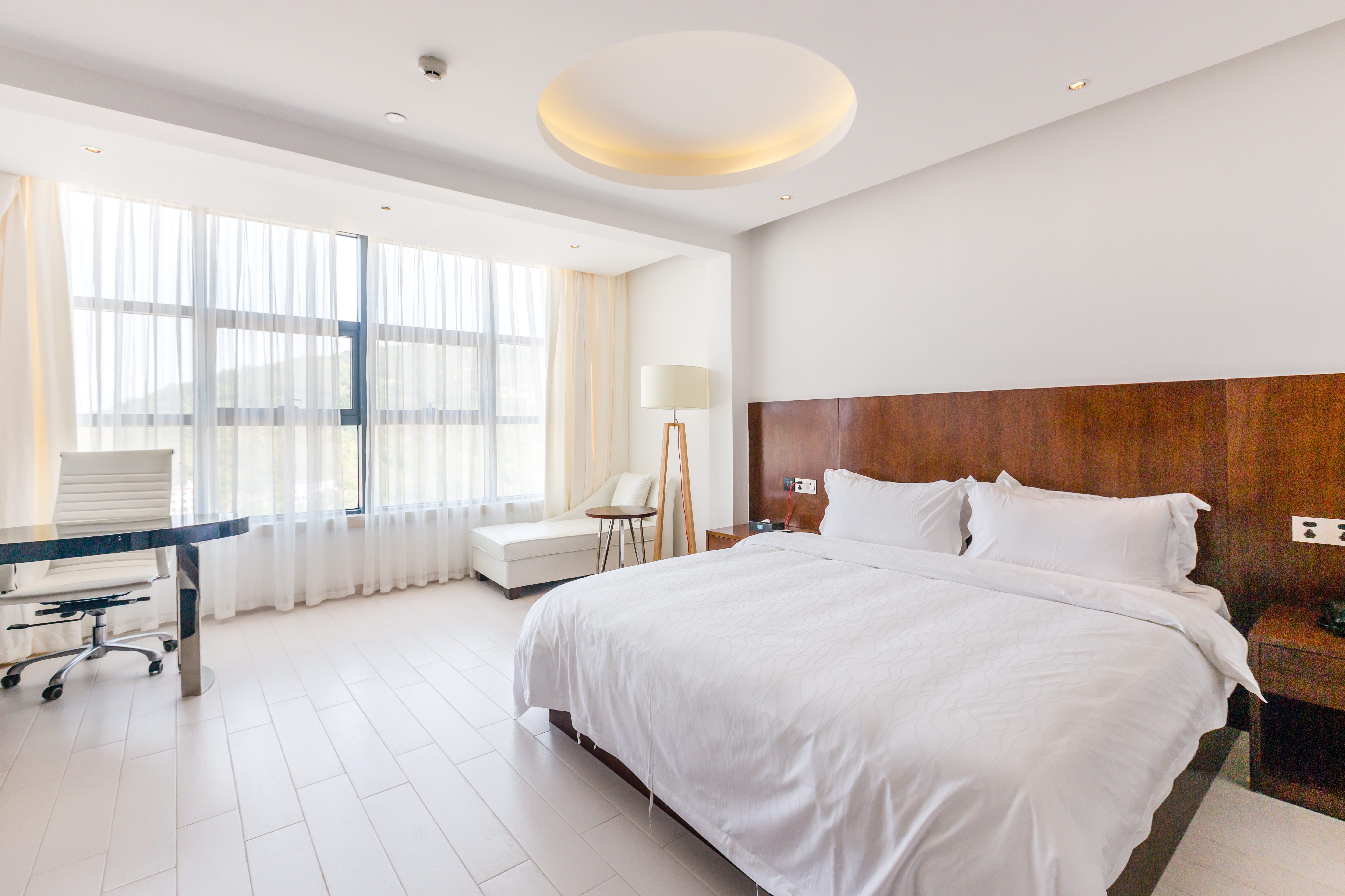 輕奢山景一房一廳