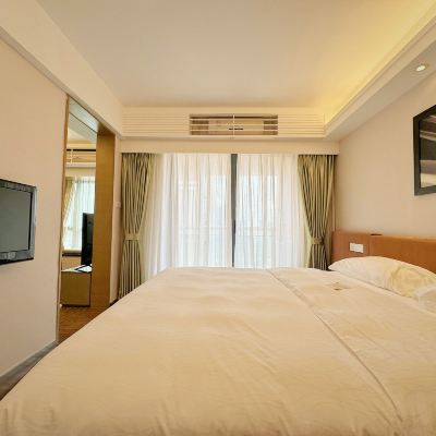 現代高級一室一廳大床房（大陽台+浴缸+廚房） 深圳富瑞斯國際公寓優惠