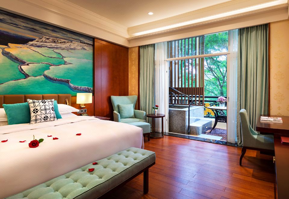 豪華温泉大床房丨湖景丨獨立泡池丨艾草+生薑葯浴包