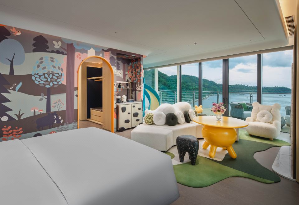 探索家庭海景套房