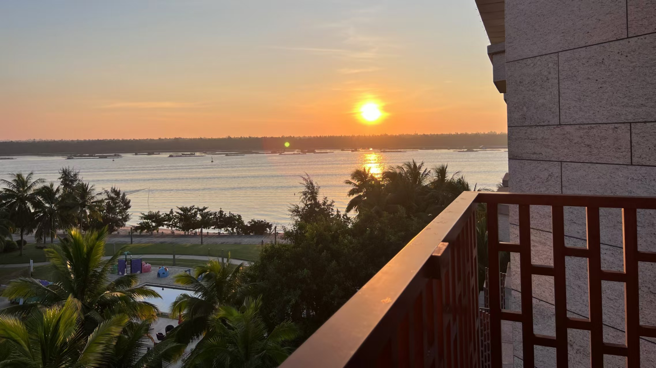 Wyndham Grand Plaza Royale Wenchang豪华海景大床房 | 海景·全景阳台