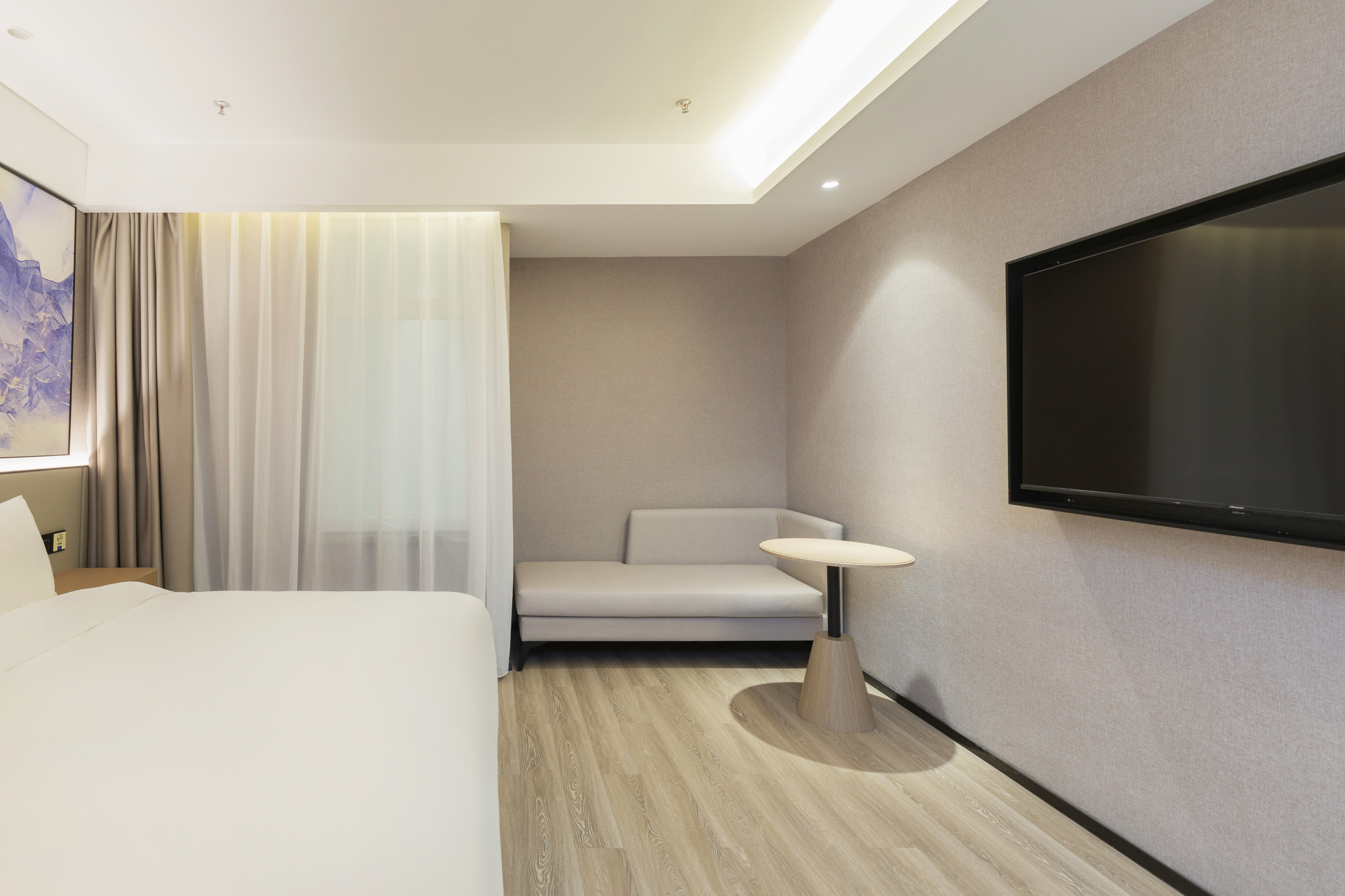 大床房（可投屏55寸电视+喜临门床垫+自助洗衣）