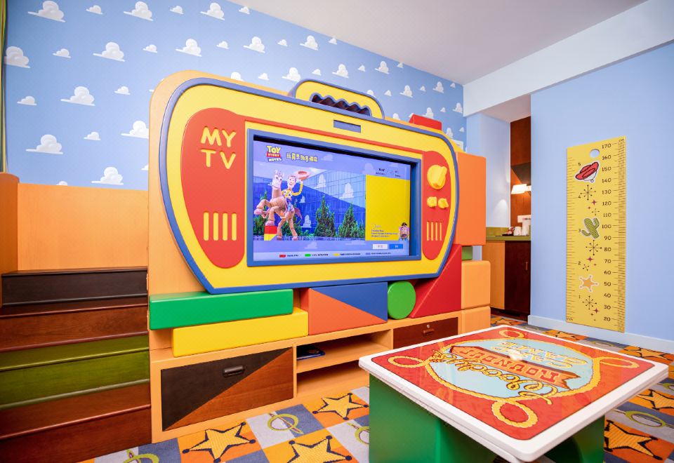 玩具盒家庭套房