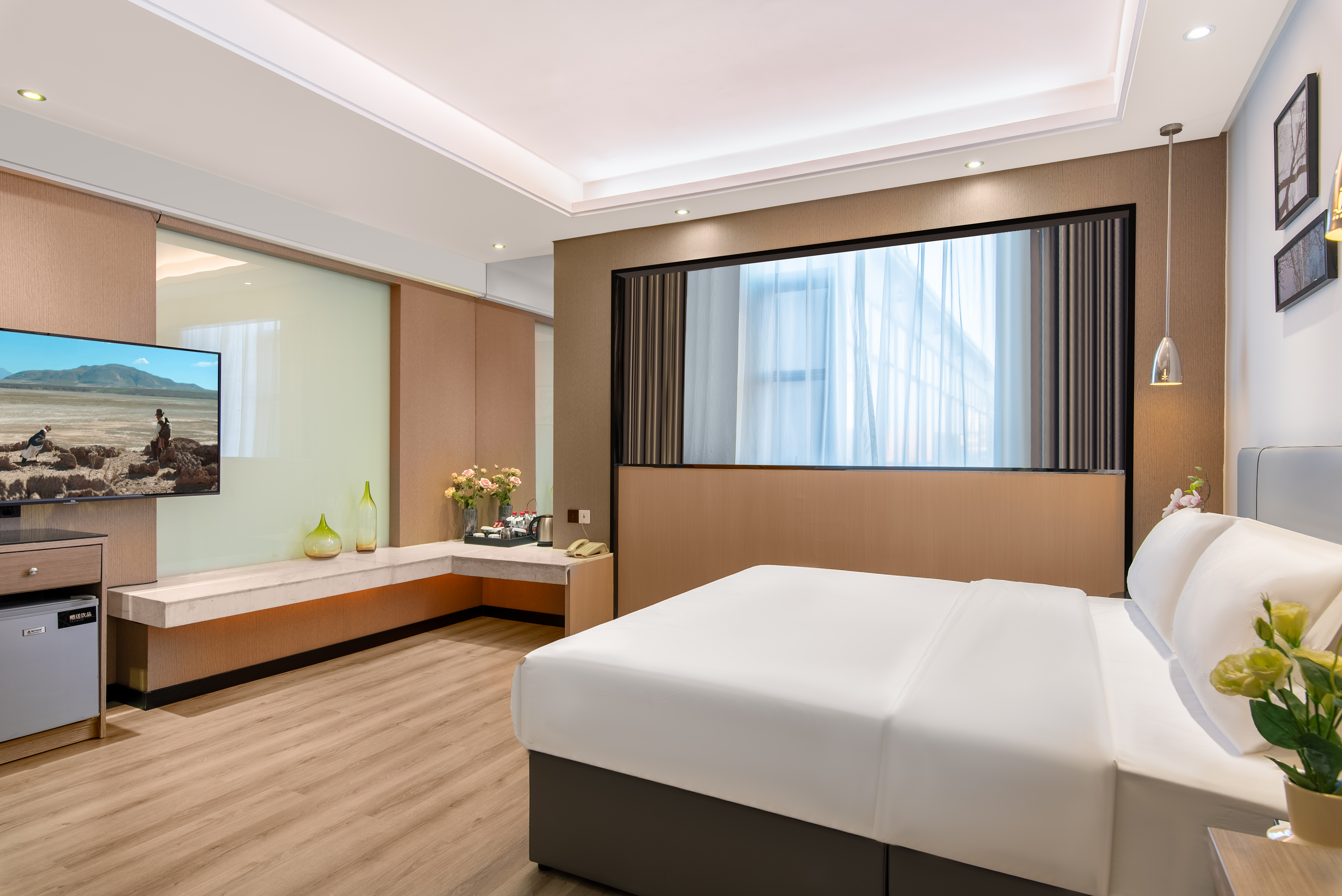 商务大床房【独立棋牌娱乐室+办公桌+小度智能客控】