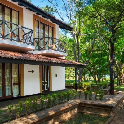 Deluxe Twin Lake View Cinnamon Lodge Habarana Promo Code