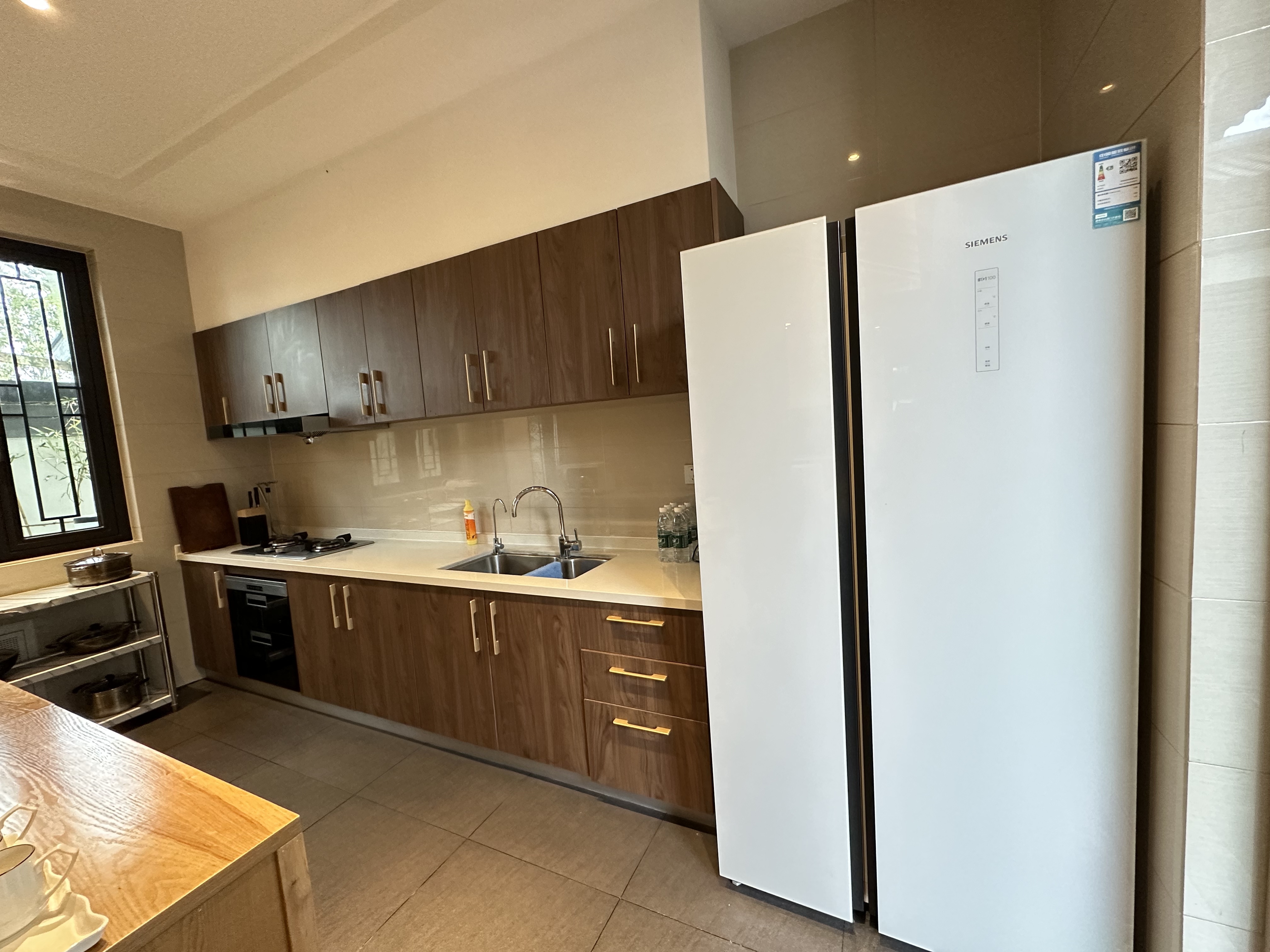 三房三衞徽韵·新中式商务雅院