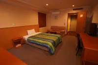 STATION HOTEL AU Отели в г. 