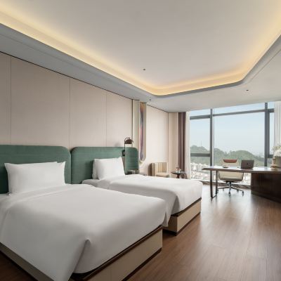 雲廊行政雙床房「新境煥啟&靜謐奢享」 寬融套房飯店（廣州番禺長隆萬達店）優惠