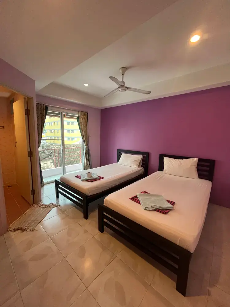 ห้องพัดลม เตียงเดี่ยว 2 เตียง