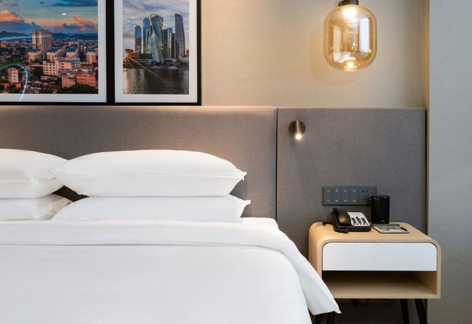 Enjoy?智能影院房【会员可投屏+4K高清+环绕立体声】