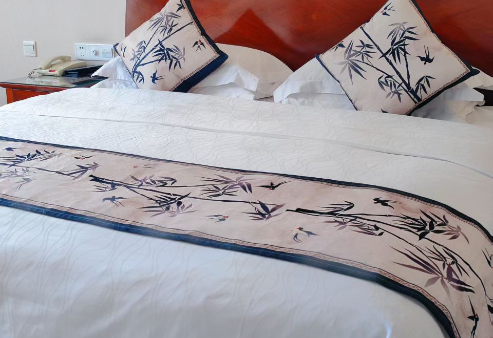 甄选茶韵房（超大床）