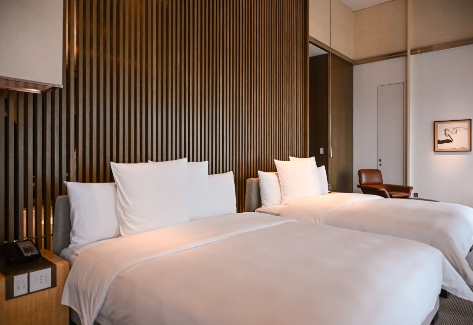 Park Hyatt ShanghaiPARK DELUXE SUITE