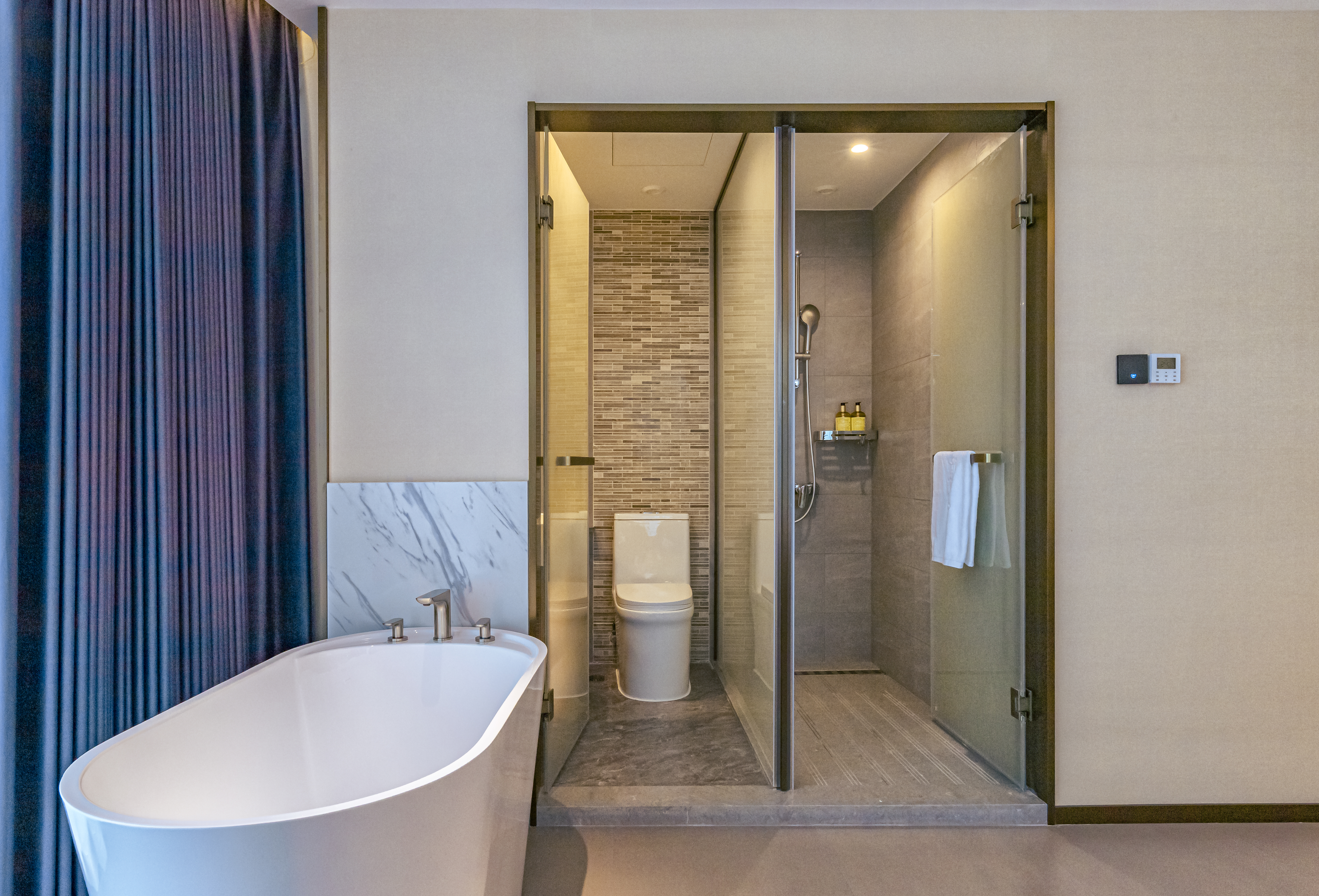 智享城景浴缸房【智能小度客控+超大落地窗】