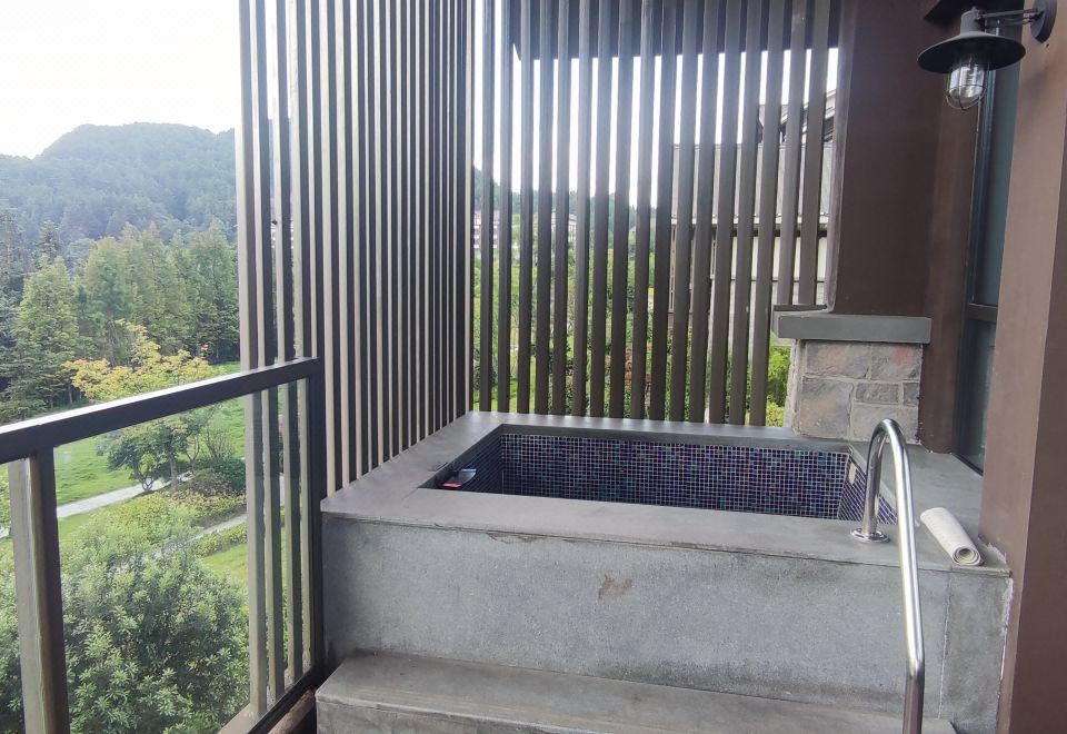 庭院高级豪华套房