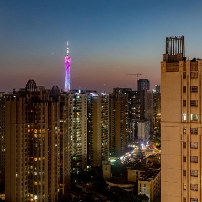 小蠻腰景觀複式大床房（高層落地窗+烘洗一體機） 麗途國際公寓（廣州珠江新城店）優惠