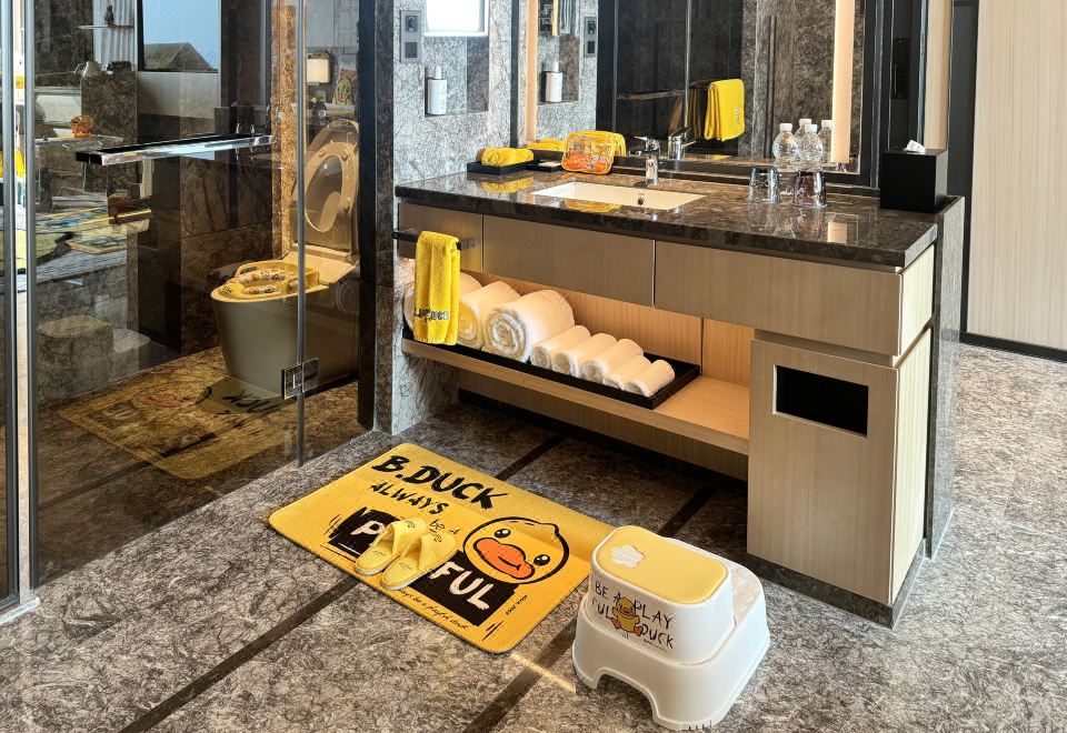 小黄鸭主题双床|180°尽览城景 | 宝贝嗨玩