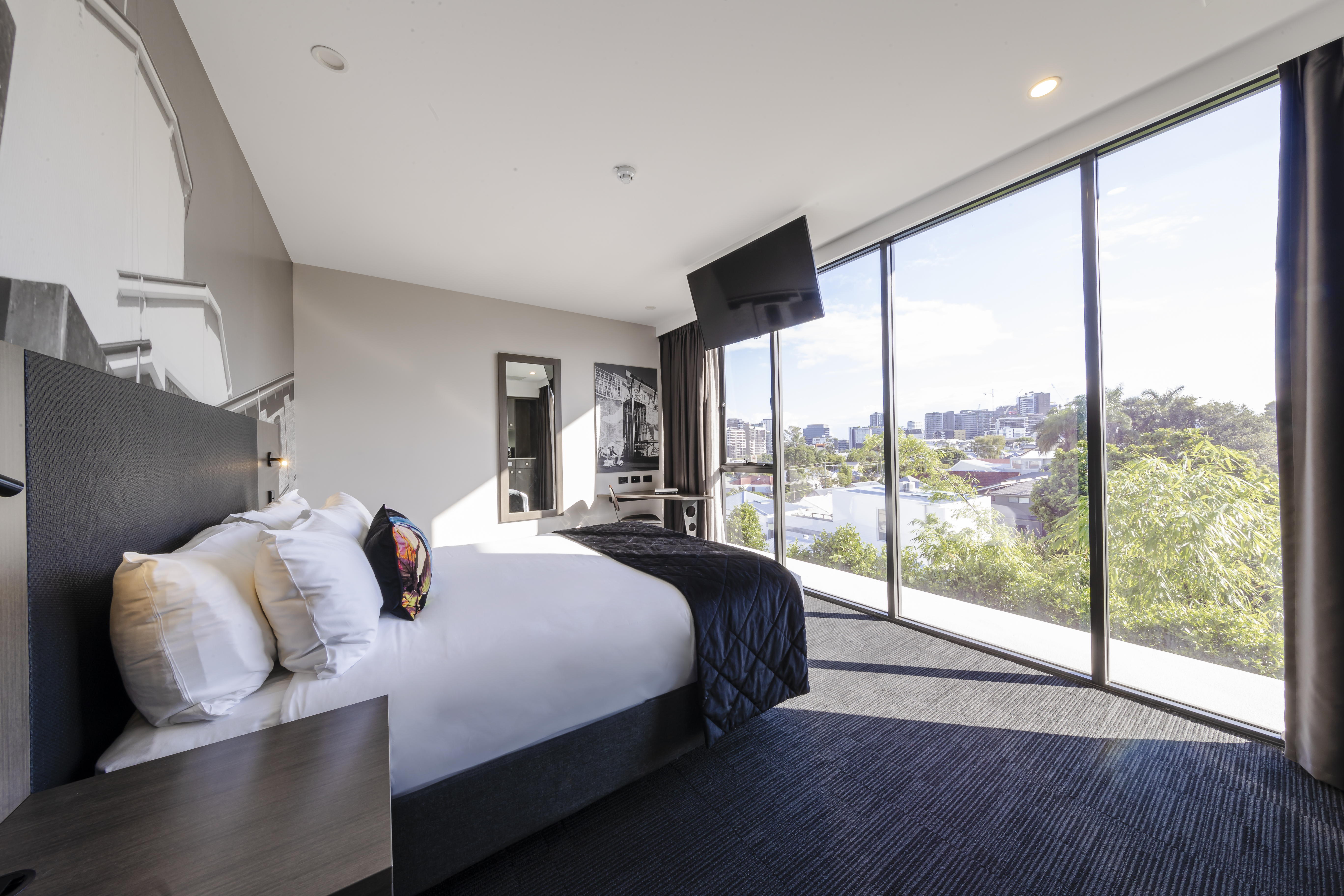 高级城景大床房