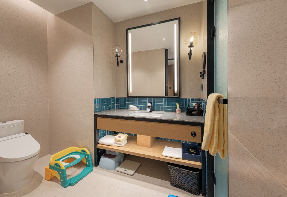 Four Points By Sheraton Qiandao LakeThemed Family Room