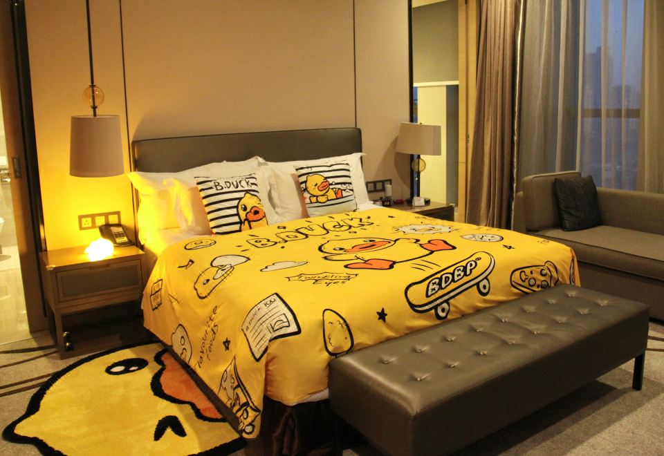 小黃鴨主題家庭套房