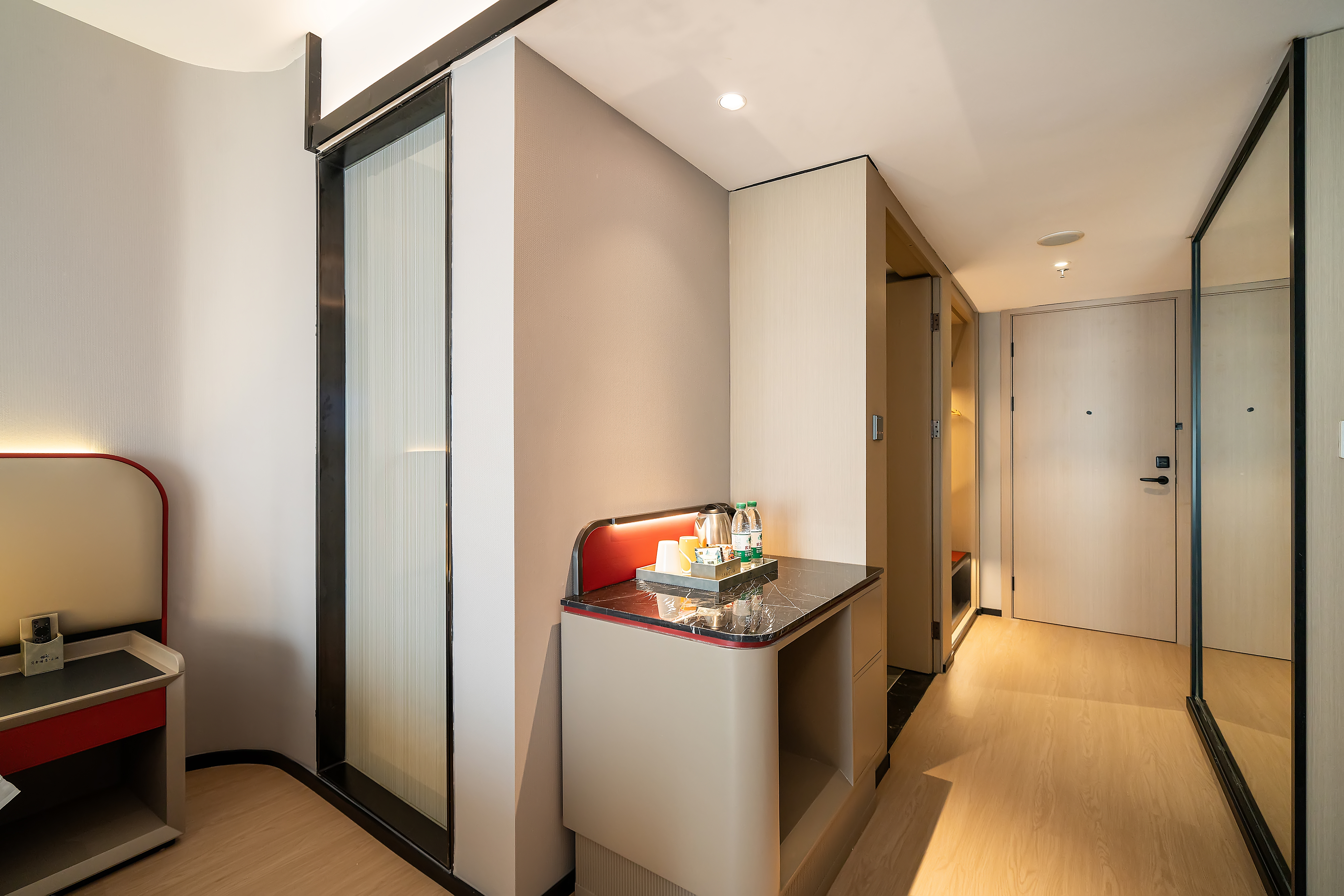 SKJIANSHEHOTELYUNLAN简逸高级大床房（智能语音客控+65寸高清电视）