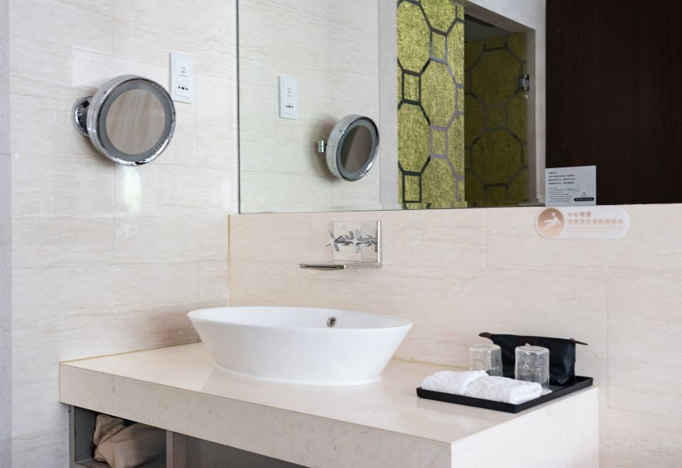 5號樓?園林波眠大床房