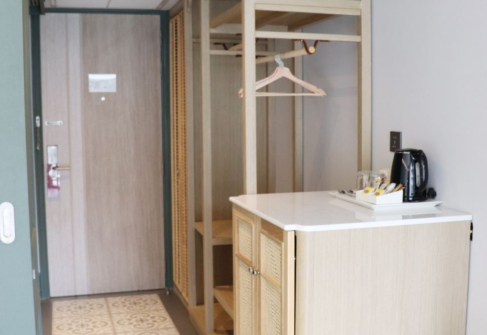 高级双床房（带阳台）