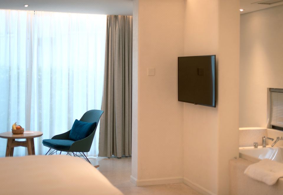 暖暖大床房（智能馬桶+浴缸）