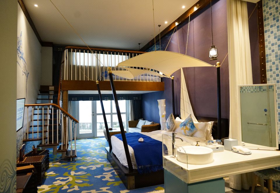 內景神秘百慕大復式親子房