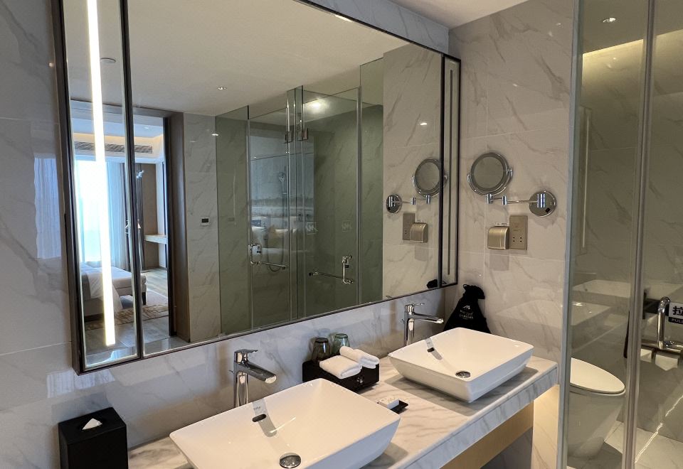 Metropark Hotel Hongqiao ShanghaiDeluxe Suite