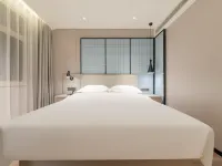 Echarm Hotel (Huanggang Macheng Wenhua Xiaozhen Guangchang) Hotele w: Macheng
