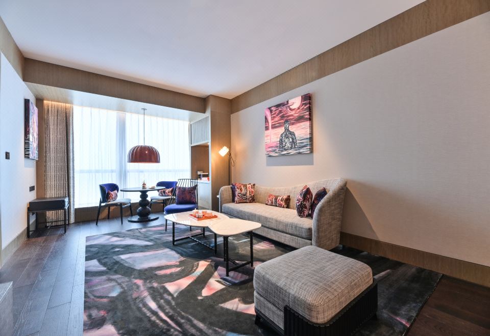 拾光涌現藝術主題套房