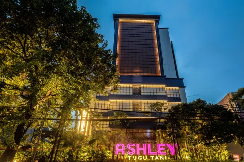 門騰農民紀念碑Ashley飯店
