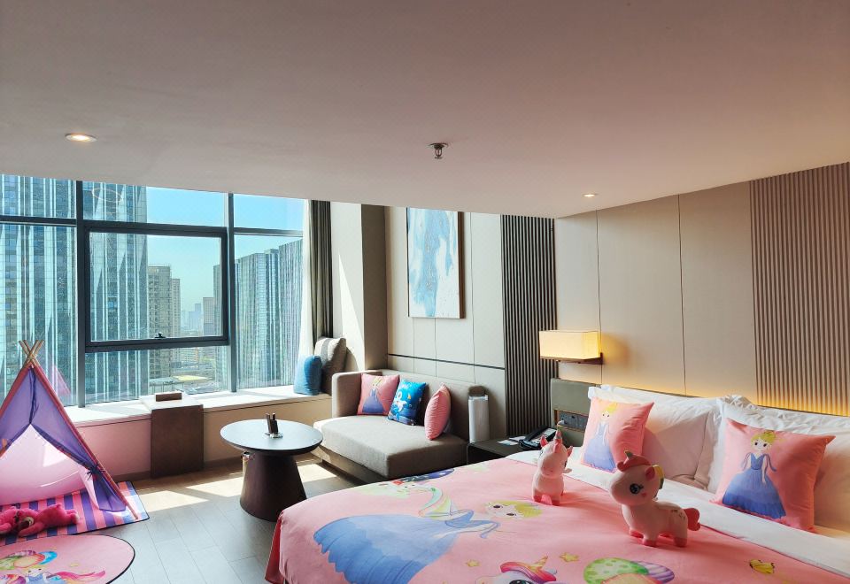 行政复式小童亲子房