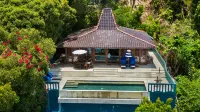 Karuna El Nido Villas