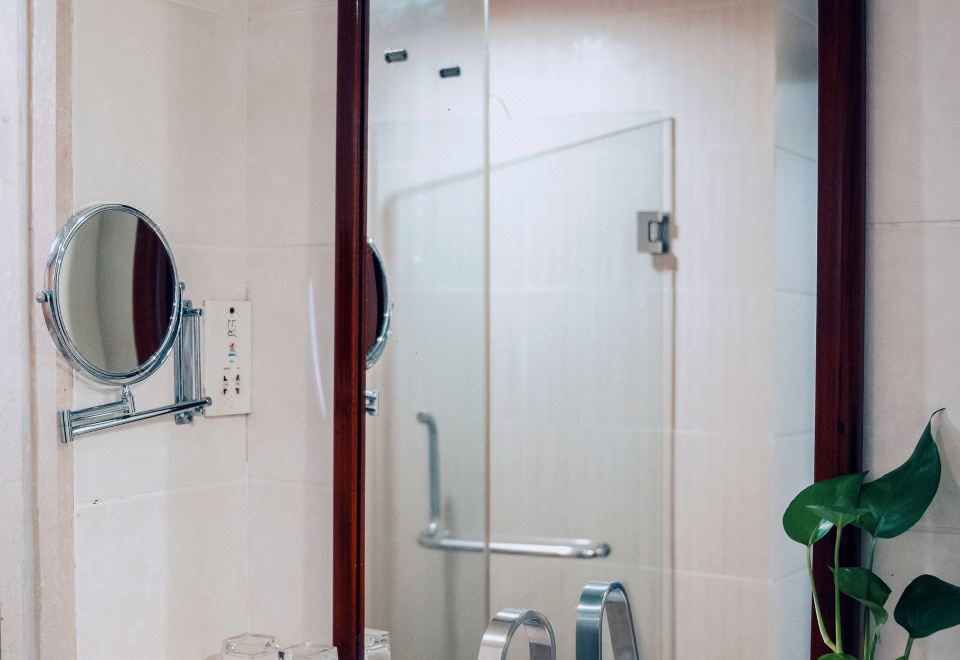 ZHONG YINTIANYI HOTEL Guestroom - City-View (2 Beds) (Window, Fridge)